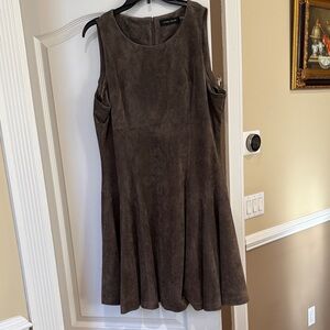 Ivanka Trump Elegant Brown sueded material Sleeveless Dress size 14 NWT